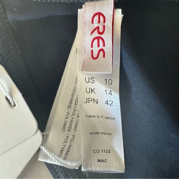 NWT ERES “Edge Cut” Triangle Bikini Top With Buckle Detail in Navy - Picture 4 of 16